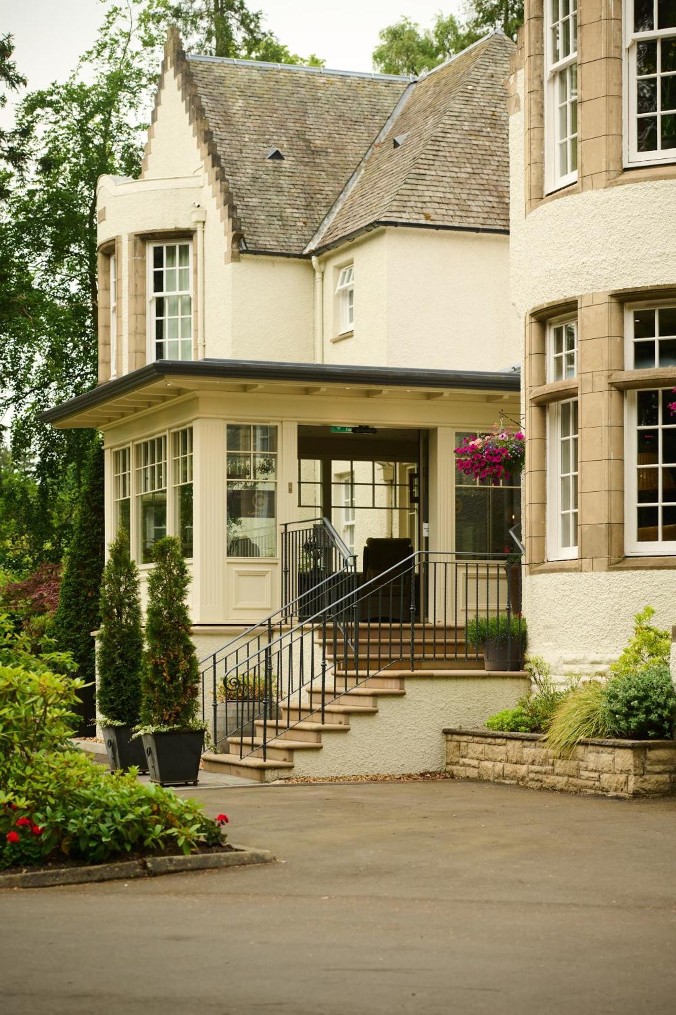 Cairn Lodge Охтерардър Екстериор снимка